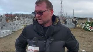 Imaginile durerii! Ioana-Vanesa, tânăra studentă ucisă la Iași alături de iubitul ei, a fost înmormântată astăzi. Tatăl fetei, în lacrimi: „Urma să vină acasă...”