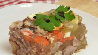 Reţetă piftie de porc sau curcan: Cât usturoi trebuie să pui?