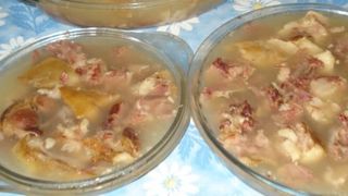 Reţetă piftie de porc sau curcan: C&acirc;t usturoi trebuie să pui?