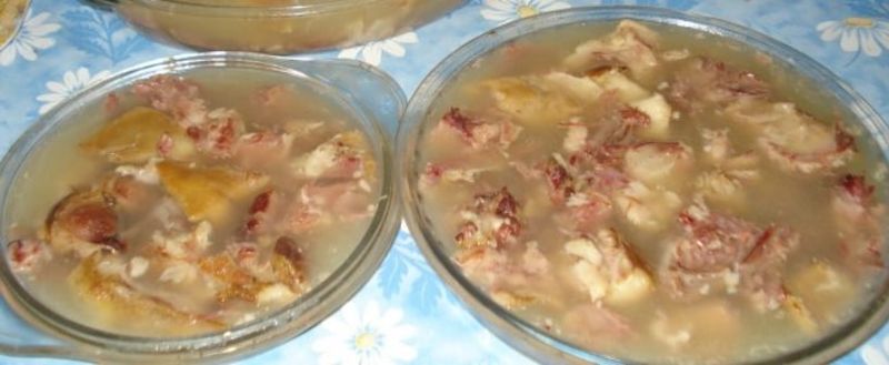 Reţetă piftie de porc sau curcan: Cât usturoi trebuie să pui?