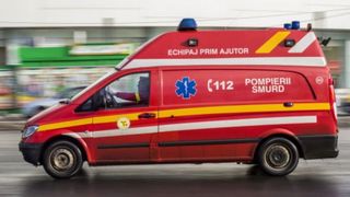 Un bărbat din Vaslui a ajuns în stare gravă la spital după ce a fost lovit de un autobuz