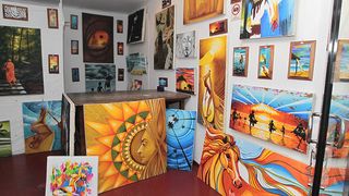 Percheziții de amploare la fasificatori de artă. Tablouri false, vândute ca opere de Tonitza, Grigorescu, Luchian sau Pallady