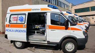 Tragedie în Prahova. Un pacient a murit după ce a fost lovit de o mașină de gunoi în curtea spitalului