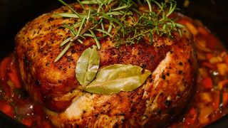 Baiţ sau marinadă pentru carnea de porc. O reţetă excepţională de friptură pentru ziua de Crăciun