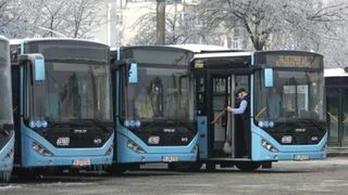 Program STB de sărbători. Cum vor circula autobuzele de Crăciun și Revelion