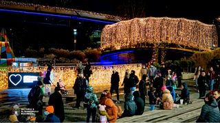 Copiii patinează gratuit la Târgul de Crăciun din Sectorul 6 pe 24 decembrie