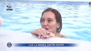 Lux la marea dintre munți