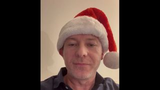 Florin C&icirc;țu mesaj motivațional de Crăciun pe ritmuri de rock: ,,Viața este despre c&acirc;t poți &icirc;ncasa" - VIDEO