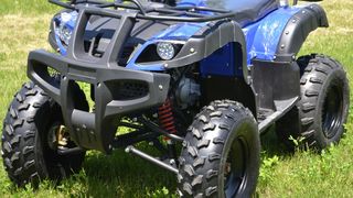 Un copil a suferit o dublă fractură după ce căzut cu ATV-ul în Buşteni