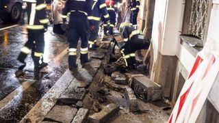 Accident &icirc;n Austria. Un șofer rom&acirc;n a intrat cu mașina &icirc;ntr-o biserică