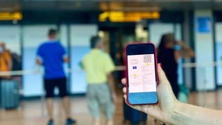 Haos pe Aeroportul Otopeni! Cozi lungi, zeci de minute pierdute pentru formalități și nervi