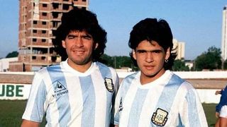 A murit fratele lui Diego Maradona. Fostul fotbalist, Hugo, avea 52 de ani