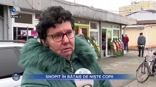 Snopit &icirc;n bătaie de niște copii