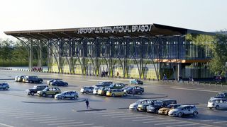 Aeroportul din Brașov devine operațional &icirc;n 2022. Primul turn virtual de control din Rom&acirc;nia