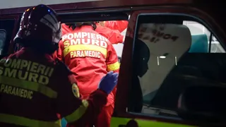 Tragedie în Brăila: O adolescentă de 15 ani, intoxicată cu monoxid de carbon în baie. Tânăra a murit în drum spre spital