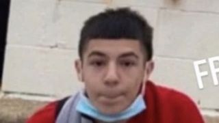 Adolescent de 14 ani, suspectat că a omorât 3 oameni, este căutat de polițiști