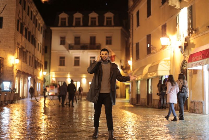 fiica-ambasadorului-are-premiera-astazi-de-la-ora-20-00-la-kanal-d