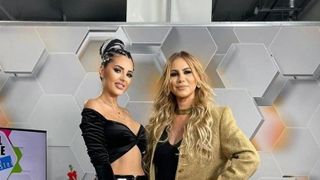 Mona de la Puterea Dragostei apariție incendiară în noaptea dintre ani! Cu ce bărbat misterios a petrecut aceasta sărbătorile de iarnă?