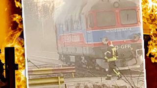 VIDEO | Incendiul care a izbucnit la locomotiva unui tren încărcat cu azot în Prahova vine să ne spulbere orice speranță că, măcar de anul acesta, vom călători mai sigur si mai bine cu trenul