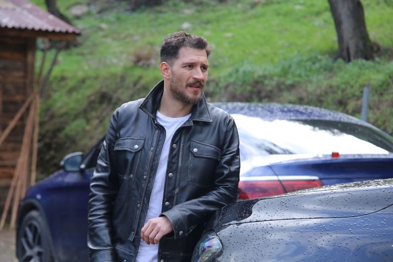 ce-vedem-in-aceasta-seara-de-la-ora-20-00-in-serialul-fenomen-fiica-ambasadorului-nare-renunta-la-trecut