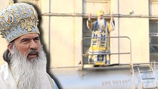 VIDEO | ÎPS Teodosie s-a urcat și anul acesta pe cisternă pentru a sfinți apa în Ajun de Bobotează: „Aghiasma nu infectează, nu e periculoasă”