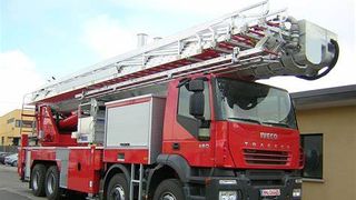 Coş de gunoi incendiat într-un grup sanitar al Spitalului Municipal