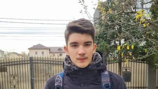 Băiat de 16 ani din Bacău, căutat cu disperare de părinți și autorități