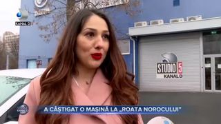 VIDEO -  Ea este tânăra care a câștigat o mașină la ”Roata Norocului”: ”Nici nu am realizat, la câte emoții erau atunci”