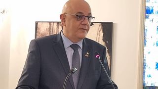 Arafat: &bdquo;Problema a doua a acestui val este problema resursei umane care se &icirc;mbolnăveşte &icirc;n masă şi ajunge la izolare&rdquo;