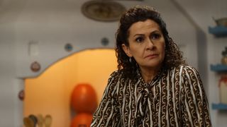 Ce spune Gonca Cilasun, actrița care o interpretează pe Halise, mama lui Sancar,  în “Fiica ambasadorului”: “Nu am crescut cunoscând mereu adevărul, nici mamele noastre nu au fost mereu perfecte…”