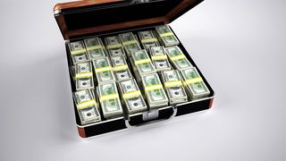 Curs valutar BNR azi, 12 ianuarie 2022. Ce se &icirc;nt&acirc;mplă cu euro şi dolarul la casele de schimb?