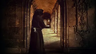 Un călugăr din Botoșani a fost găsit mort de frig într-o râpă