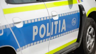 O autospecială a Poliţiei a fost implicată într-un accident rutier, la Vâlcea