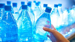 Alerta Comisiei Europene despre apa potabilă! Risc potenţial pentru sănătate