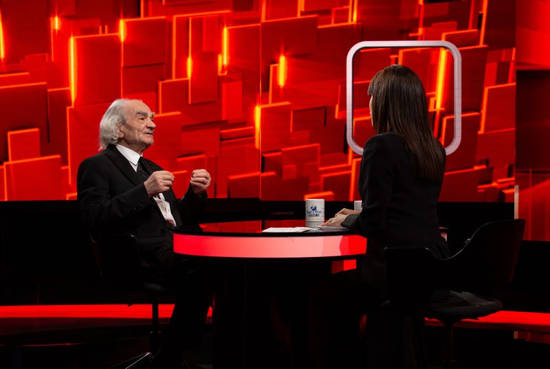 Leon Dănăilă, unul dintre cei mai buni neurochirurgi din lume, vine duminică la “40 de întrebări cu Denise Rifai”: “Lucrăm mână-n mână cu Dumnezeu”