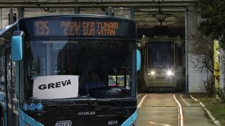 VIDEO - UPDATE- A patra zi de grevă STB. 188 de vehicule sunt pe traseu. Directorul STB cere intervenția instituțiilor publice