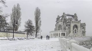 Mii de români își petrec minivacanța la malul mării