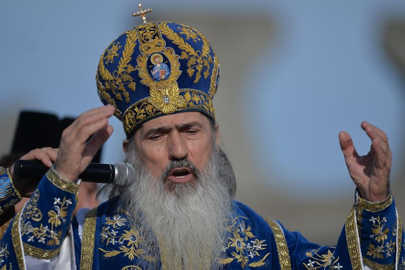 Arhiepiscopul Tomisului amendat de două ori într-o zi