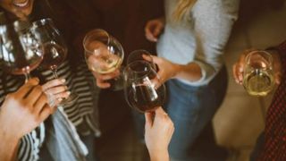 5 idei de cadouri pentru petrecerea de casă nouă