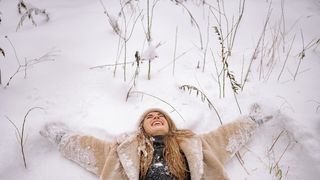 Depresia de ianuarie. Cum o recunoaștem și cum o tratăm natural