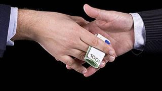 Transparency International: România rămâne în rândul celor trei cele mai corupte ţări din Uniunea Europeană