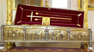 Unde se află moaștele Sfântului Ioan Gură de Aur