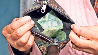 PSD anunță că de la 1 mai va renegocia majorările pensiilor