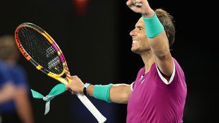 Semifinale Australian Open 2022. Daniil Medvedev, merge &icirc;n semifinale după o victorie uriaşă