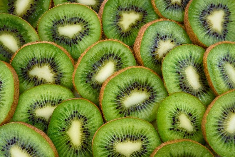Contraindicaţii Kiwi: Nu consumaţi acest fruct dacă suferiţi de această afecţiune!