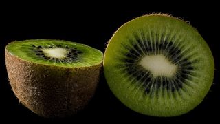 Contraindicaţii Kiwi: Nu consumaţi acest fruct dacă suferiţi de această afecţiune!