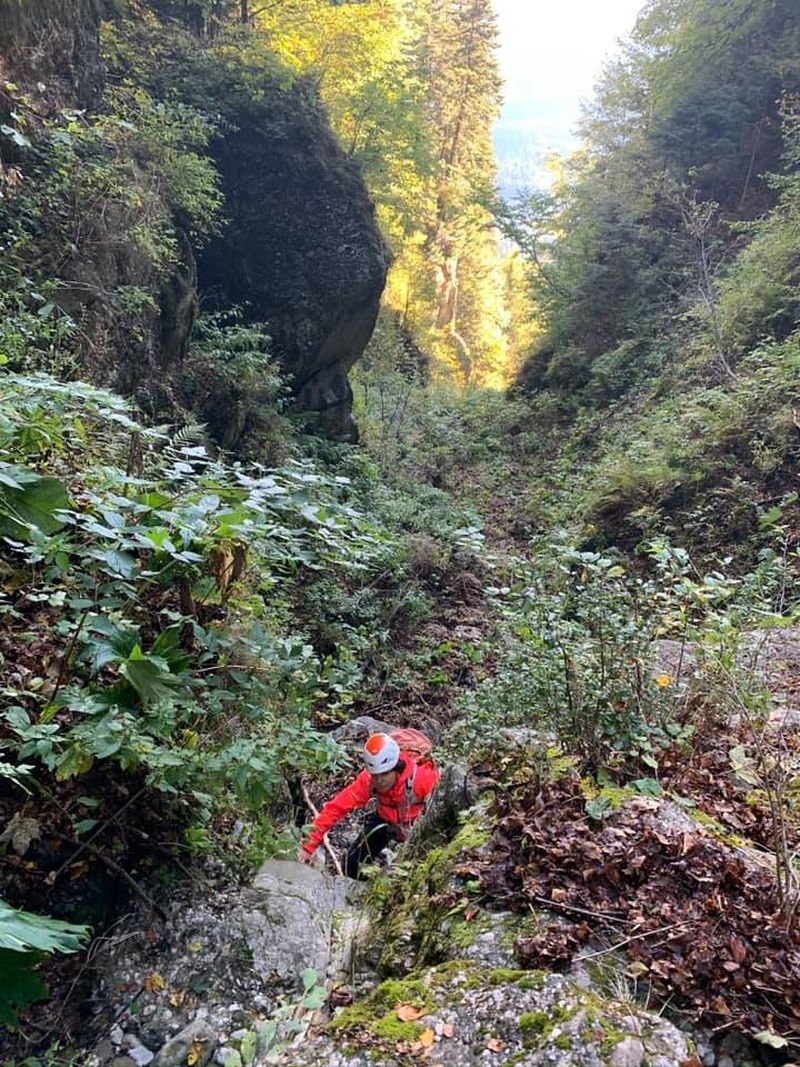 Trupul neînsuflețit al Silviei, alpinista care s-a stins din viață chiar de ziua ei în Munţii Bucegi, a fost recuperat după mai bine de două săptămâni de încercări