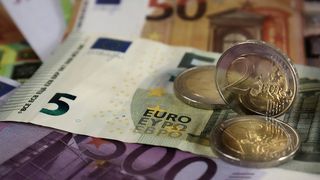 Curs valutar BNR 2 februarie 2022.  La ce valoare a ajuns euro?