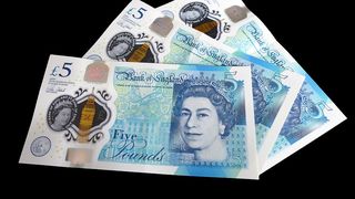 Curs valutar BNR 4 februarie 2022. Ce se &icirc;nt&acirc;mplă la casele de schimb valutar?