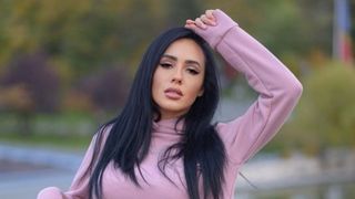 Scandal între foștii concurenți de la Puterea Dragostei. Ella Tina este atacată după niște declarații